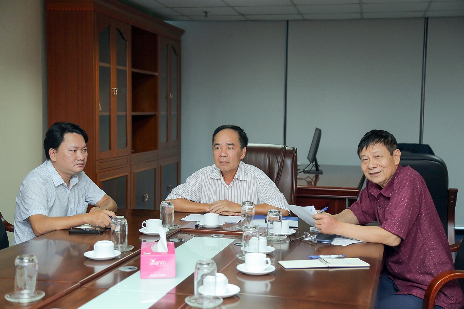Thường trực Hội Dầu khí Việt Nam họp triển khai công tác Quý IV/2022 Thường trực Hội Dầu khí Việt Nam họp triển khai công tác Quý IV/2022