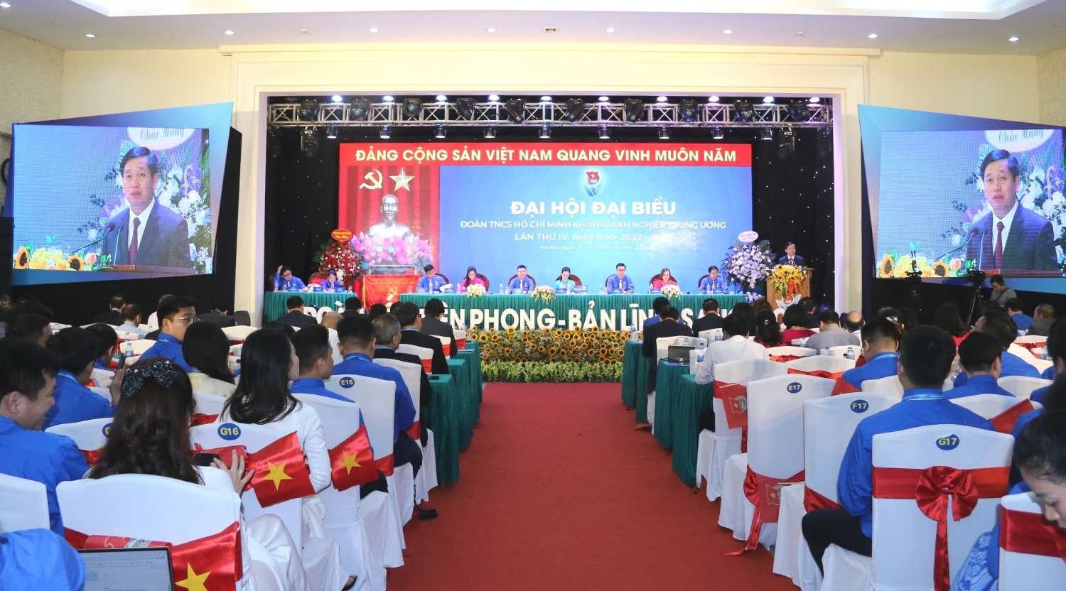Tuổi trẻ Khối Doanh nghiệp Trung ương: Đoàn kết - Tiên phong - Bản lĩnh - Sáng tạo Tuổi trẻ Khối Doanh nghiệp Trung ương: Đoàn kết - Tiên phong - Bản lĩnh - Sáng tạo