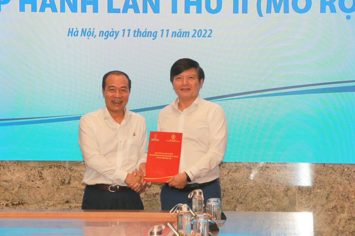 Hội nghị Ban Chấp hành Hội CCB Tập đoàn lần thứ II mở rộng Hội nghị Ban Chấp hành Hội CCB Tập đoàn lần thứ II mở rộng