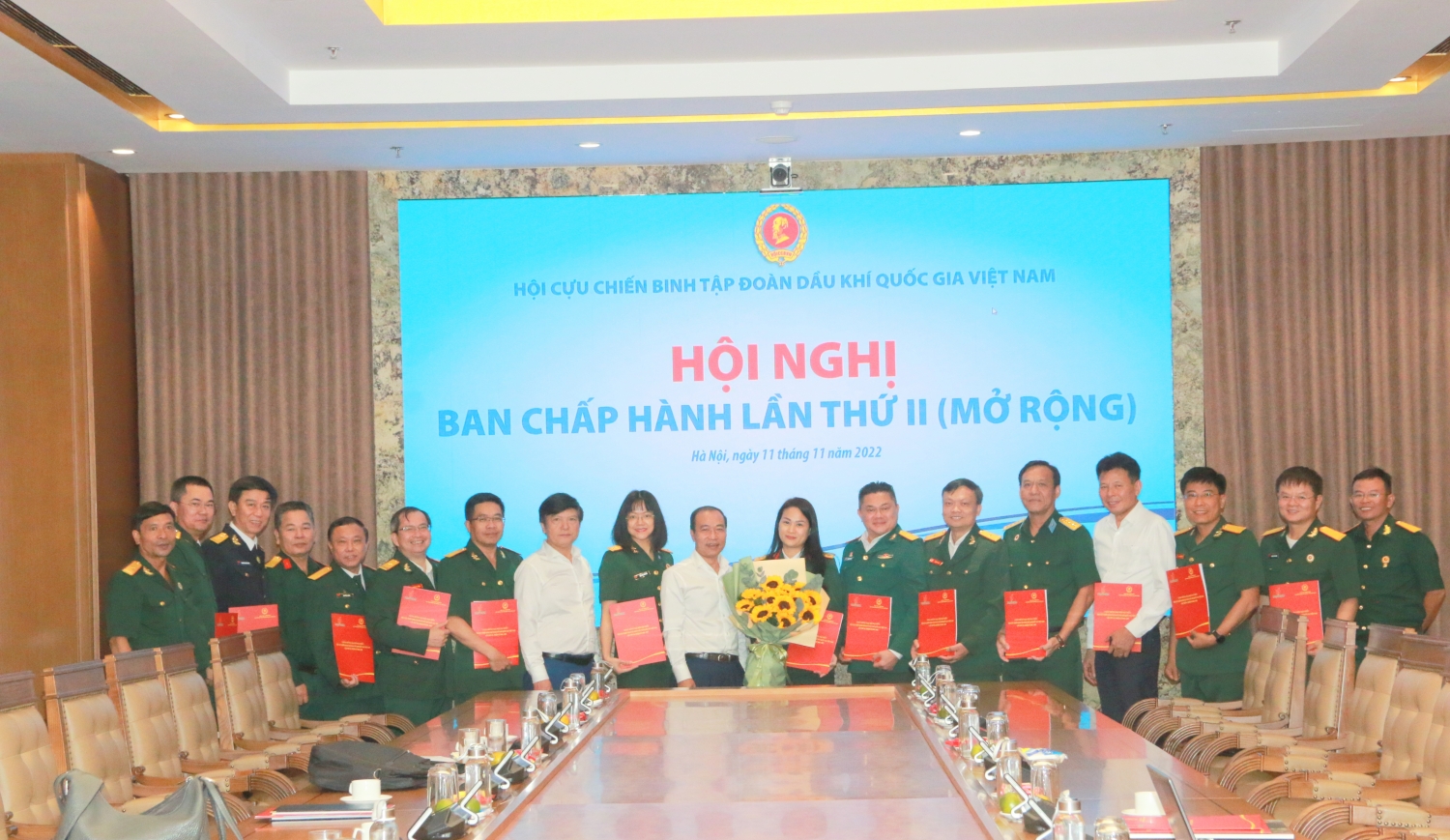 Hội nghị Ban Chấp hành Hội CCB Tập đoàn lần thứ II mở rộng Hội nghị Ban Chấp hành Hội CCB Tập đoàn lần thứ II mở rộng