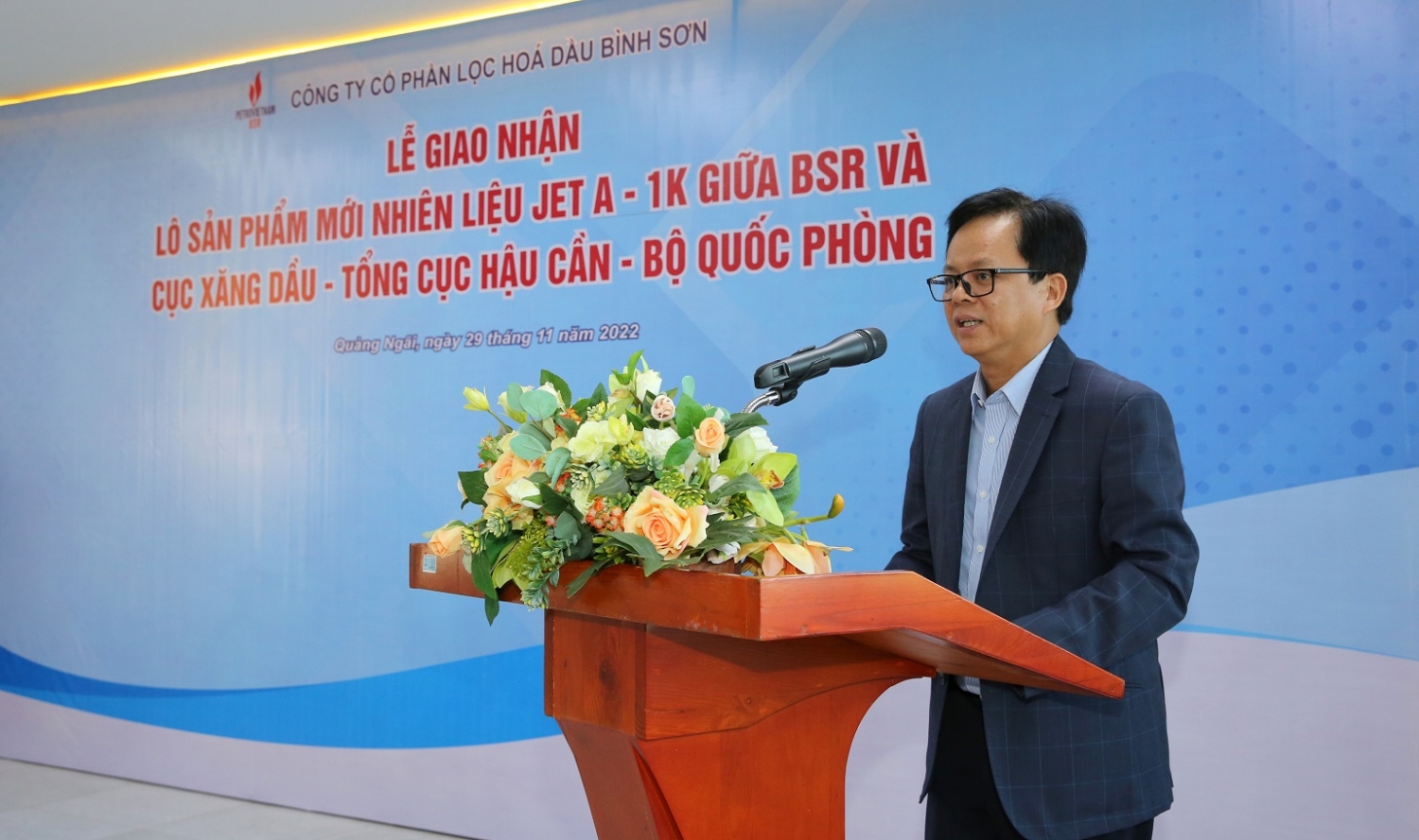 BSR xuất bán các lô sản phẩm nhiên liệu quốc phòng đầu tiên BSR xuất bán các lô sản phẩm nhiên liệu quốc phòng đầu tiên