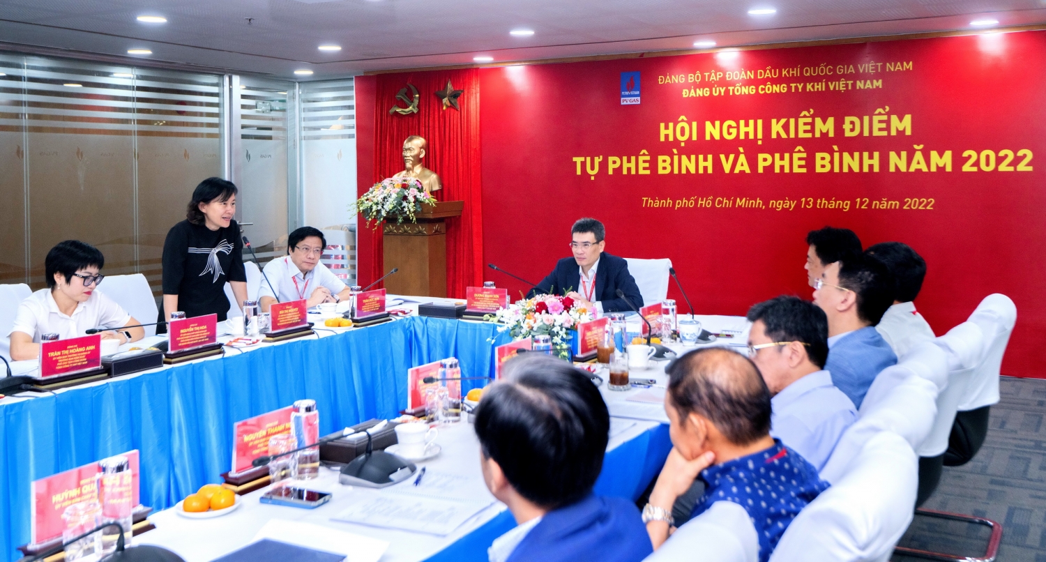 Đồng chí Bùi Thị Nguyệt, Ủy viên BTV - Chủ nhiệm UBKT Đảng ủy Tập đoàn phát biểu chỉ đạo Hội nghị Đồng chí Bùi Thị Nguyệt, Ủy viên BTV - Chủ nhiệm UBKT Đảng ủy Tập đoàn phát biểu chỉ đạo Hội nghị