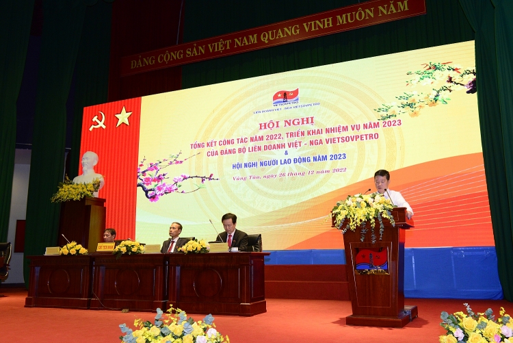 Vietsovpetro tổ chức Hội nghị Tổng kết công tác Đảng năm 2022 và Hội nghị Người lao động năm 2023 Vietsovpetro: Thu nhập và các chế độ phúc lợi cho người lao động năm 2022 được đảm bảo ở mức tốt