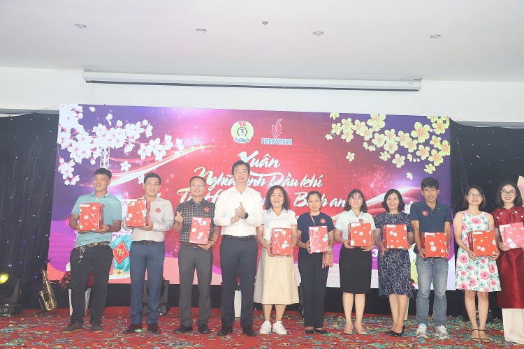 Đầm ấm “Xuân nghĩa tình Dầu khí - Tết hạnh phúc, bình an” năm 2023 khu vực phía Nam Đầm ấm “Xuân nghĩa tình Dầu khí Tết hạnh phúc, bình an” năm 2023 khu vực phía Nam