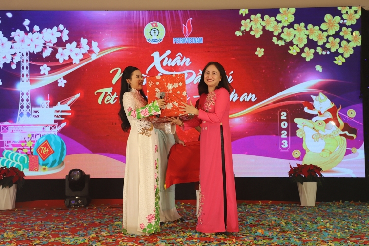 Đầm ấm “Xuân nghĩa tình Dầu khí - Tết hạnh phúc, bình an” năm 2023 khu vực phía Nam Đầm ấm “Xuân nghĩa tình Dầu khí Tết hạnh phúc, bình an” năm 2023 khu vực phía Nam