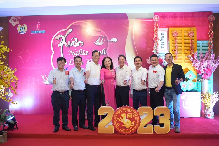Đầm ấm “Xuân nghĩa tình Dầu khí - Tết hạnh phúc, bình an” năm 2023 khu vực phía Nam Đầm ấm “Xuân nghĩa tình Dầu khí Tết hạnh phúc, bình an” năm 2023 khu vực phía Nam