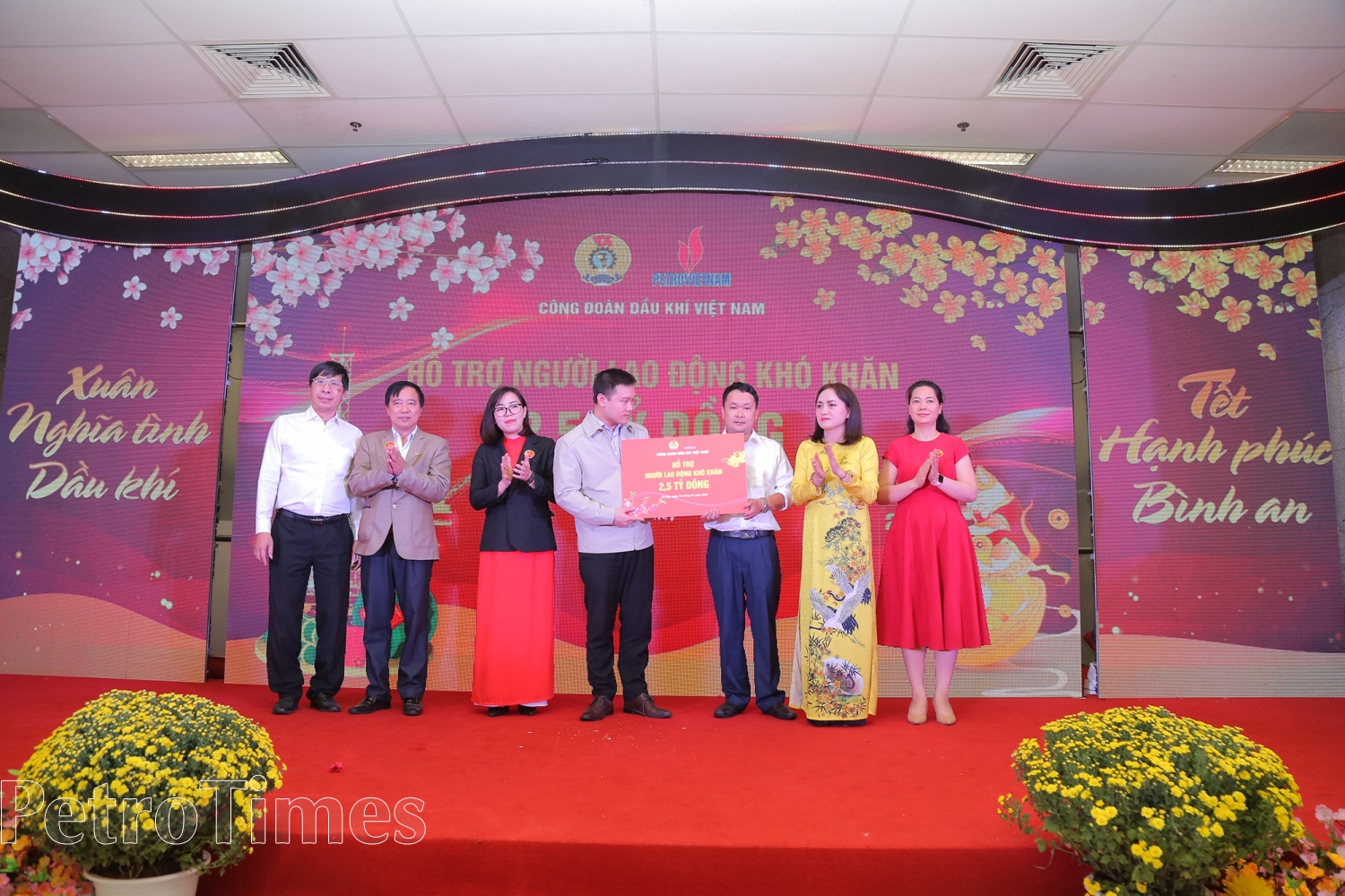 CĐ DKVN tổ chức chương trình CĐ DKVN tổ chức chương trình