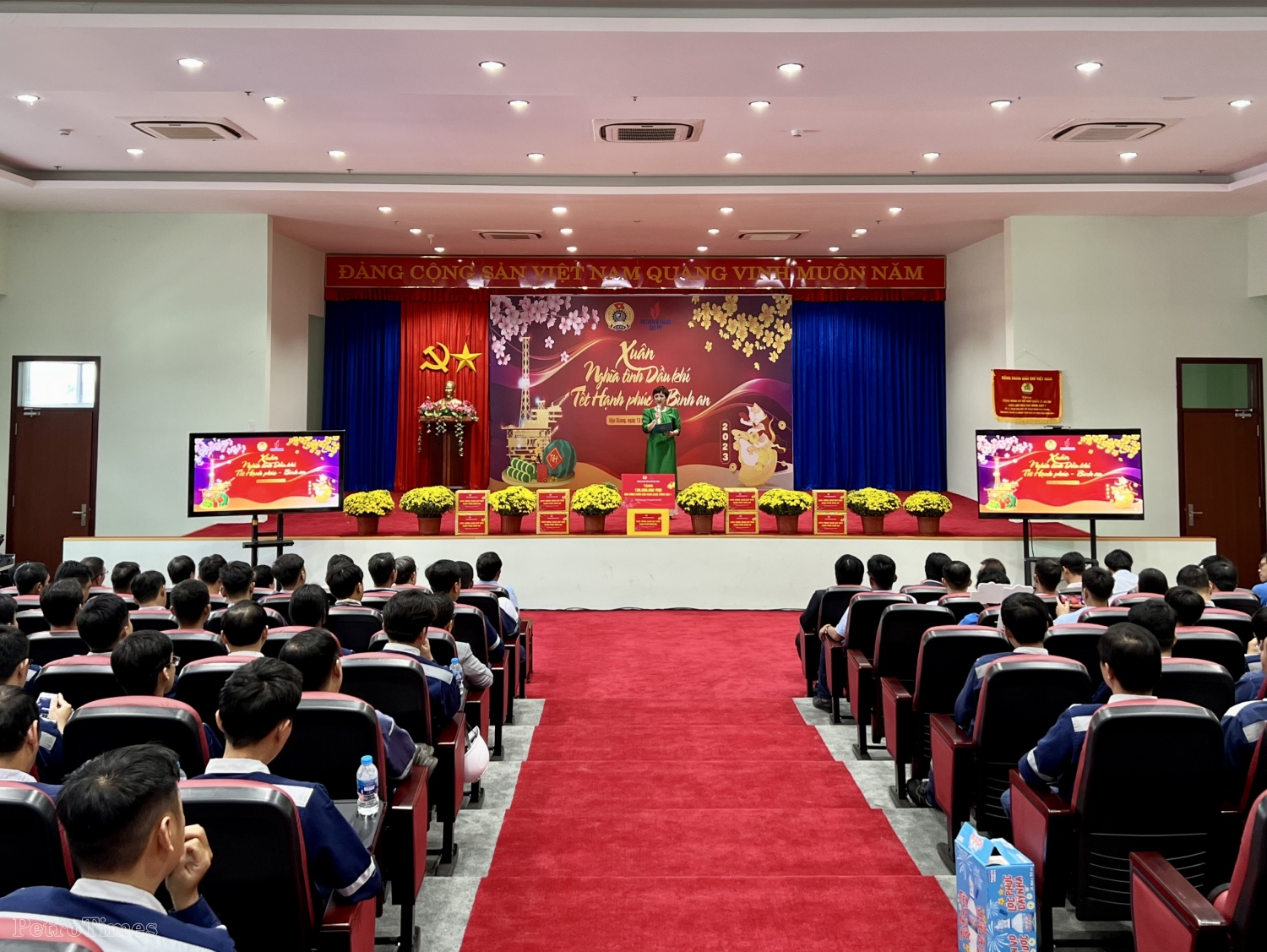 Ấm áp Ấm áp