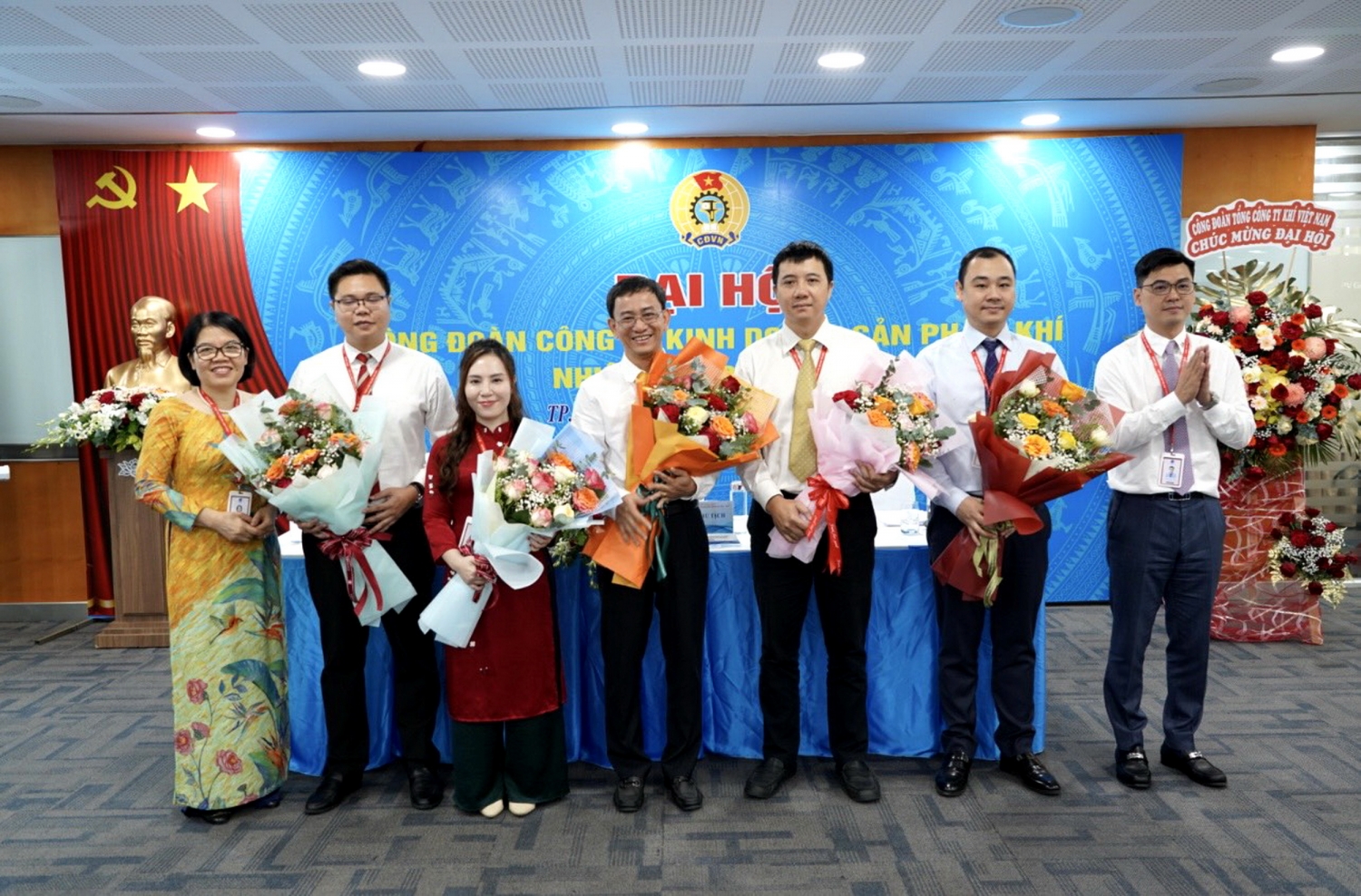 Công đoàn PV GAS Trading: Đoàn kết, đổi mới vì sự phát triển của Công ty, vì lợi ích của người lao động Công đoàn PV GAS Trading: Đoàn kết, đổi mới vì sự phát triển của Công ty, vì lợi ích của người lao động
