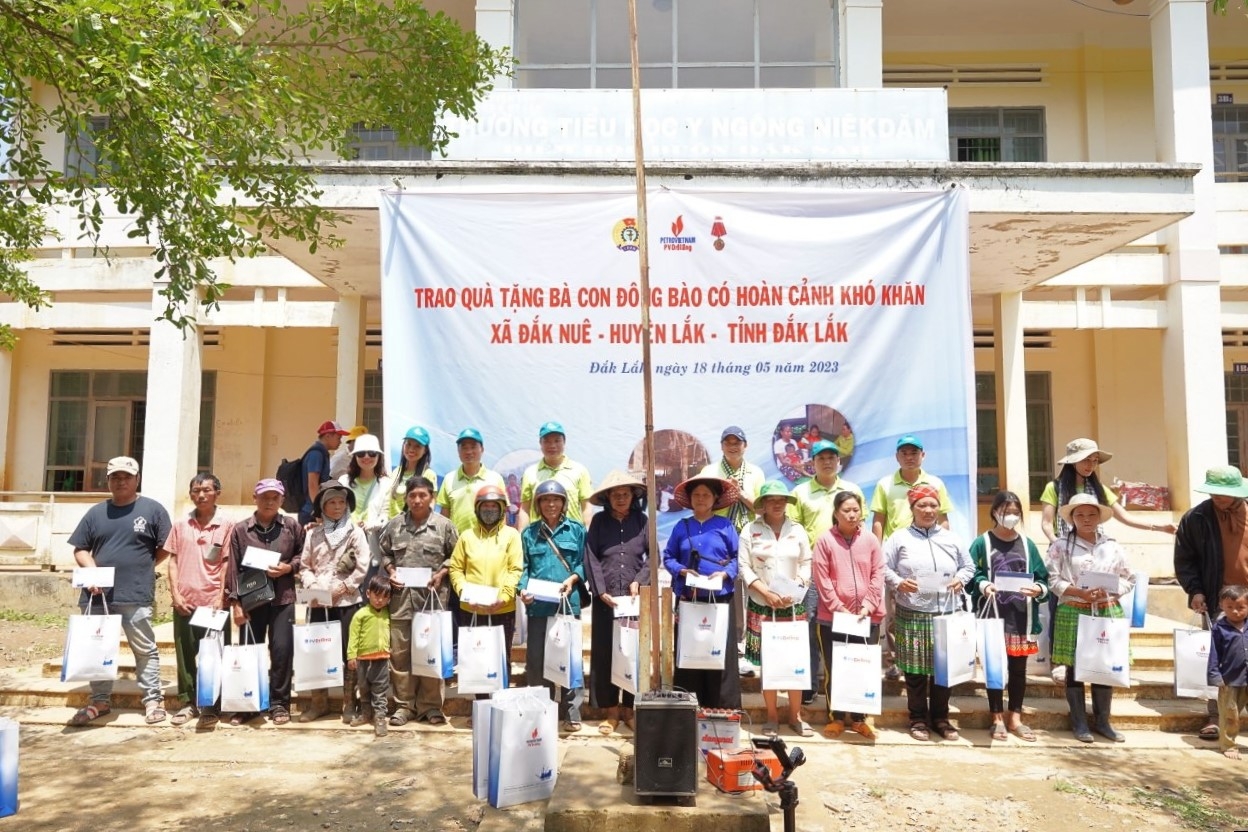 PV Drilling tổ chức hành trình về nguồn, giáo dục truyền thống PV Drilling tổ chức hành trình về nguồn, giáo dục truyền thống