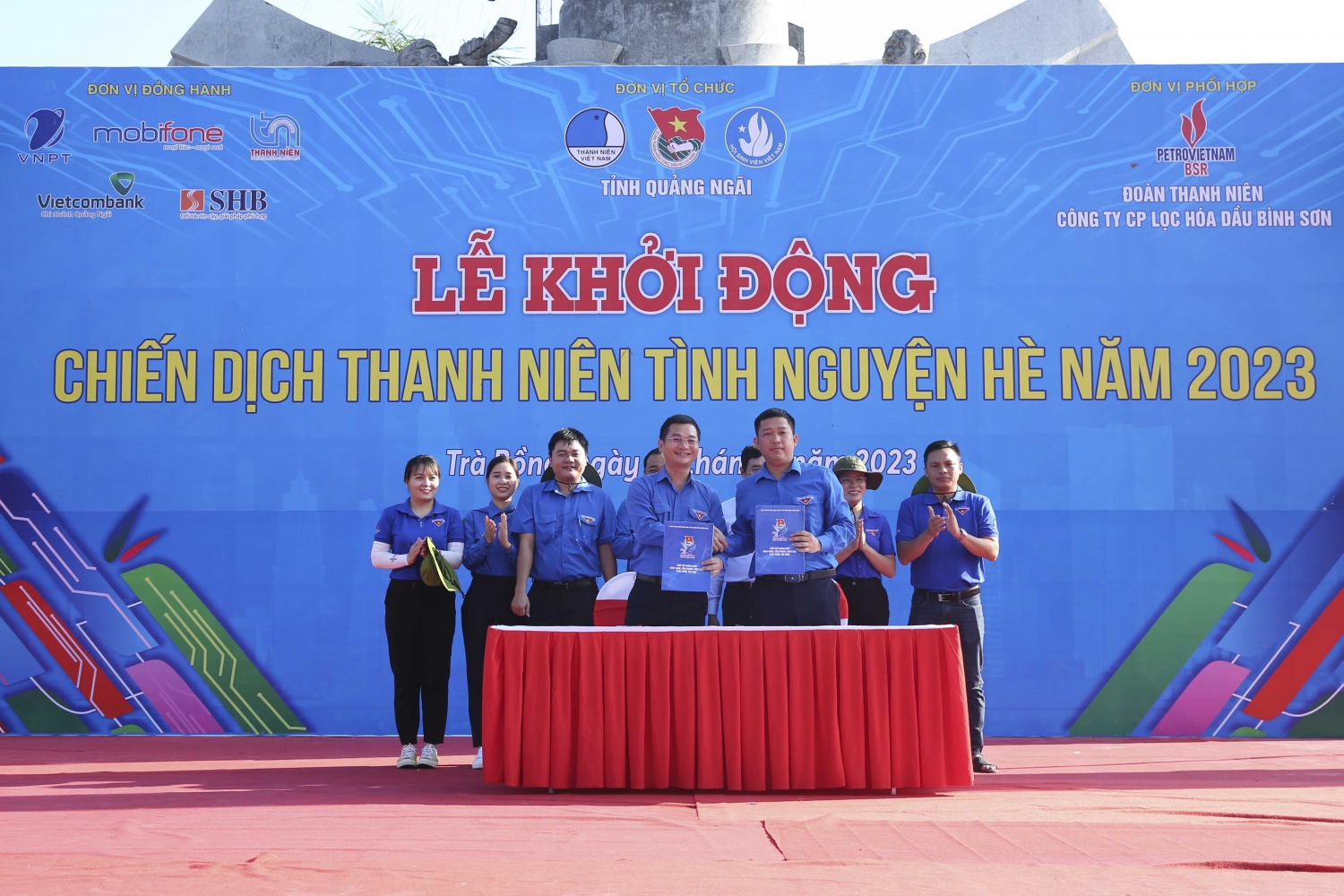 Tuổi trẻ BSR xung kích trong chiến dịch Thanh niên tình nguyện hè năm 2023 của tỉnh Quảng Ngãi Tuổi trẻ BSR xung kích trong chiến dịch Thanh niên tình nguyện hè năm 2023 của tỉnh Quảng Ngãi
