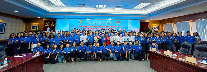 Tuổi trẻ tiếp bước truyền thống, phát huy văn hóa Vietsovpetro Tuổi trẻ tiếp bước truyền thống, phát huy văn hóa Vietsovpetro
