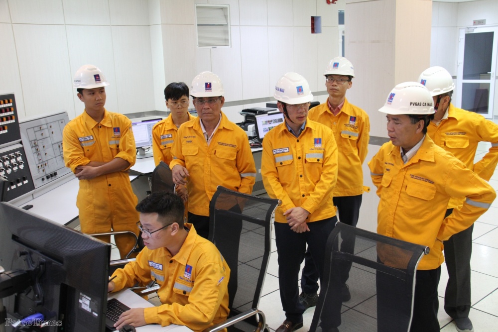 Thăm phòng điều khiển Trung tâm GPP Cà Mau Thăm phòng điều khiển Trung tâm GPP Cà Mau