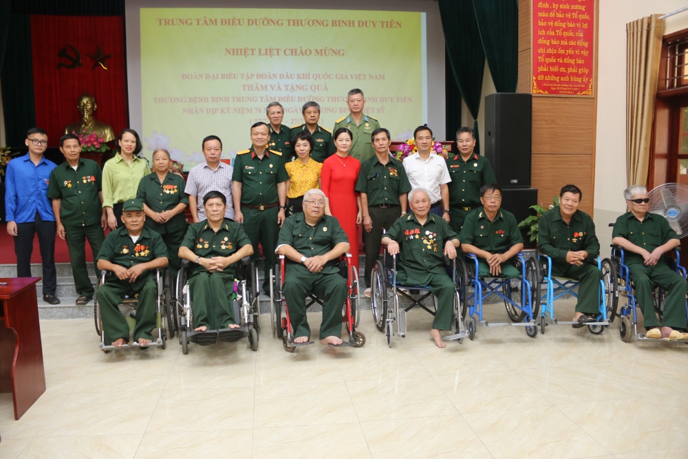 Đoàn công tác Petrovietnam tri ân người có công tại tỉnh Thái Bình và Hà Nam Đoàn công tác Petrovietnam tri ân người có công tại tỉnh Thái Bình và Hà Nam