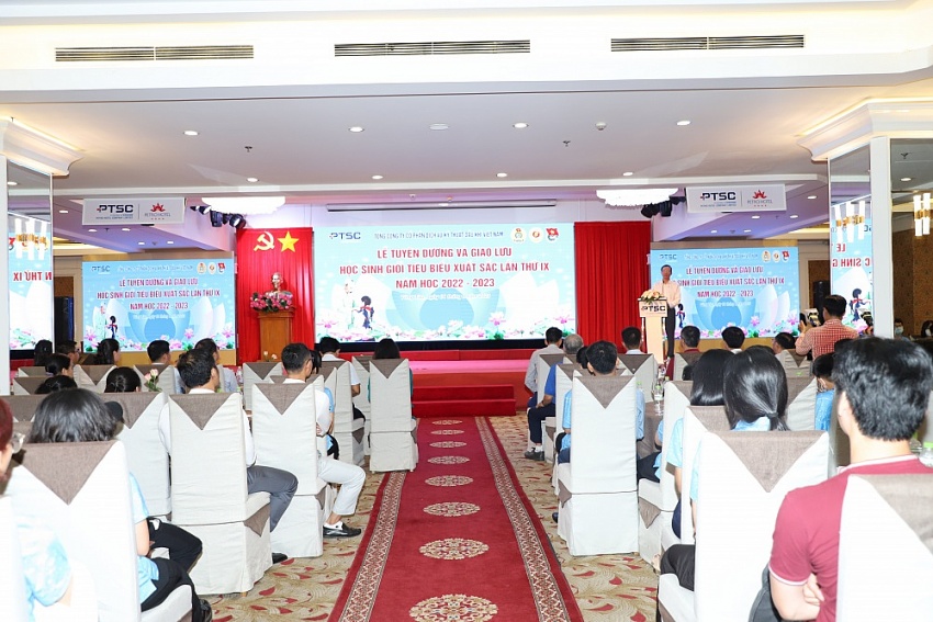 PTSC tổ chức lễ tuyên dương học sinh giỏi tiêu biểu lần thứ IX, năm học 2022-2023