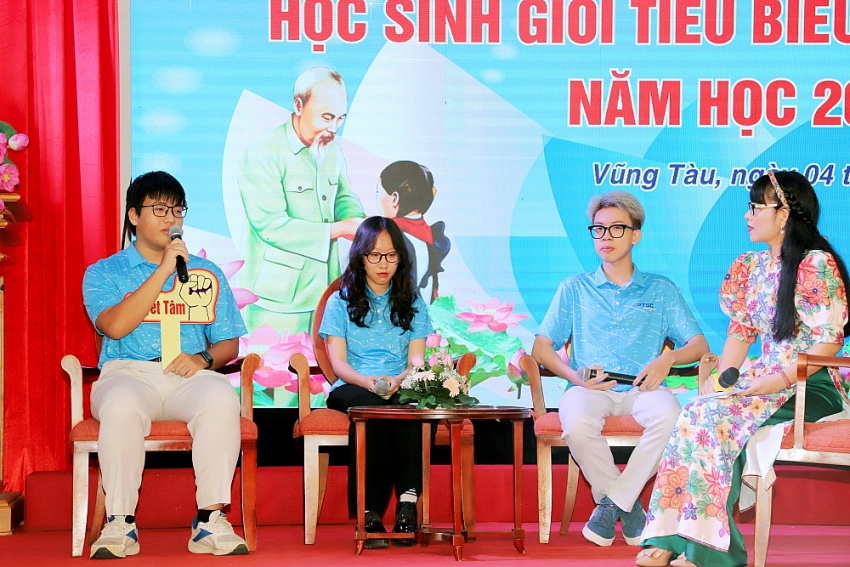PTSC tổ chức lễ tuyên dương học sinh giỏi tiêu biểu lần thứ IX, năm học 2022-2023