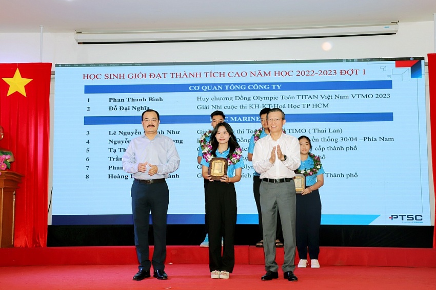 PTSC tổ chức lễ tuyên dương học sinh giỏi tiêu biểu lần thứ IX, năm học 2022-2023