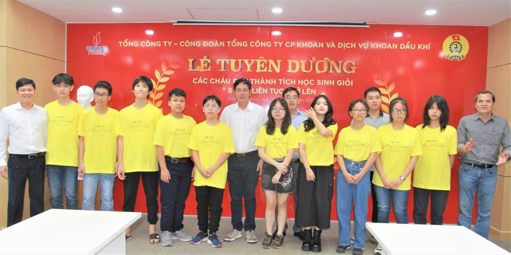 PV Drilling tuyên dương con em CBCNV đạt thành tích cao trong học tập PV Drilling tuyên dương con em CBCNV đạt thành tích cao trong học tập