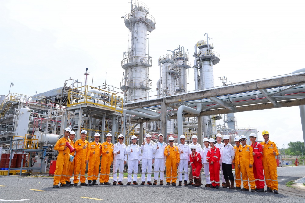 PV GAS là môi trường làm việc chuyên nghiệp, gắn kết, luôn quan tâm phát triển nguồn lực con người, tạo cơ hội cho các thành viên nỗ lực lao động sáng tạo PV GAS là môi trường làm việc chuyên nghiệp, gắn kết, luôn quan tâm phát triển nguồn lực con người, tạo cơ hội cho các thành viên nỗ lực lao động sáng tạo