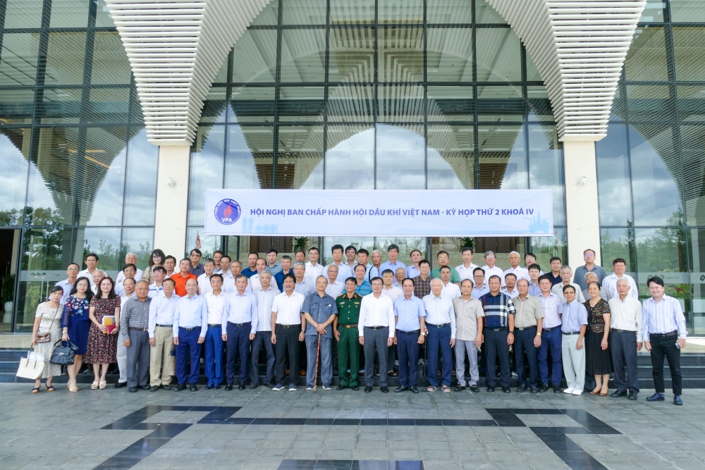 Thành tựu của Petrovietnam luôn có những đóng góp quan trọng của Hội Dầu khí Việt Nam Thành tựu của Petrovietnam luôn có những đóng góp quan trọng của Hội Dầu khí Việt Nam