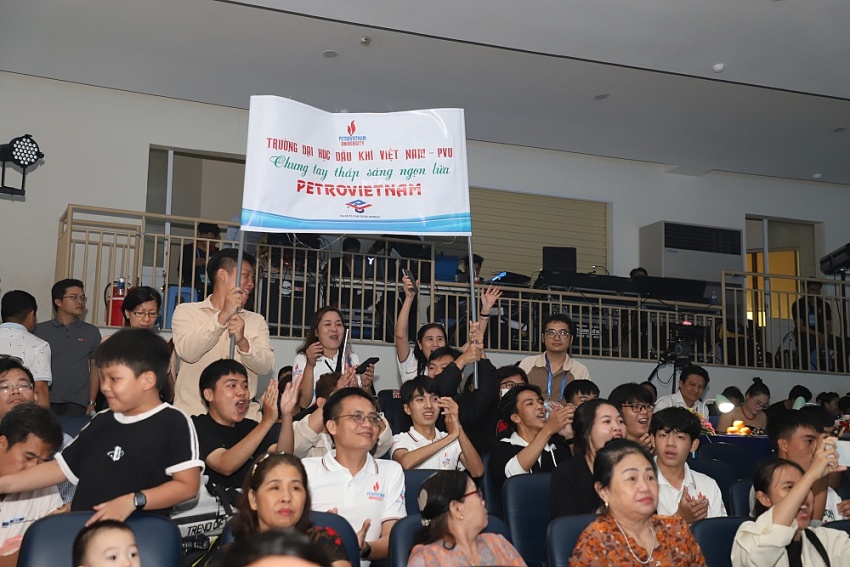 Ấn tượng Liên hoan “Tiếng hát Những người đi tìm lửa” khu vực phía Nam