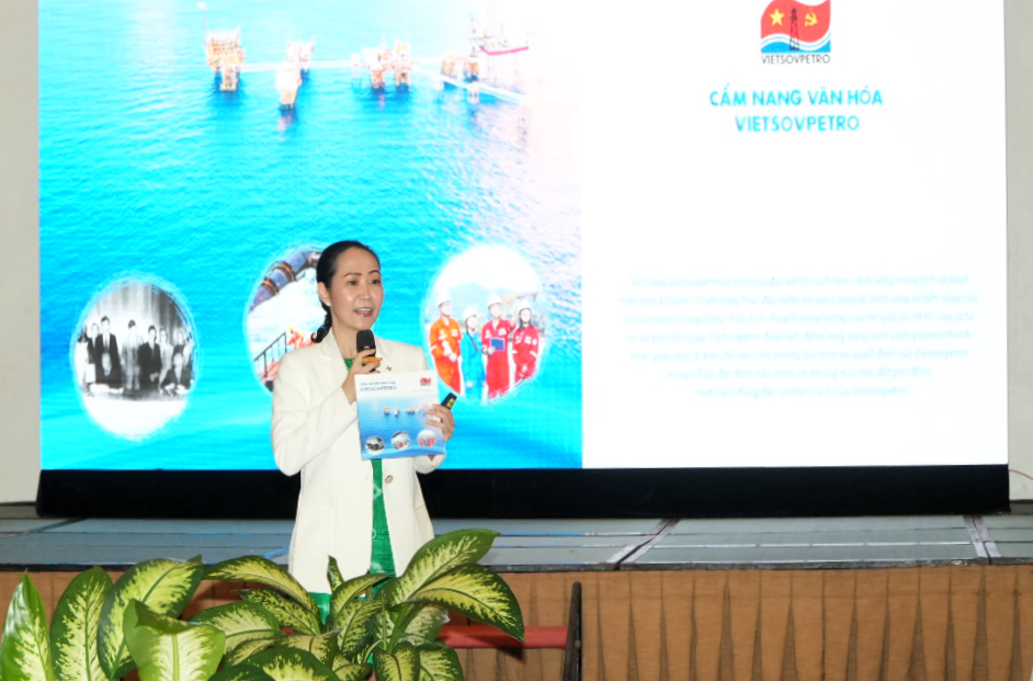 Chia sẻ từ diễn giả khách mời Chia sẻ từ diễn giả khách mời