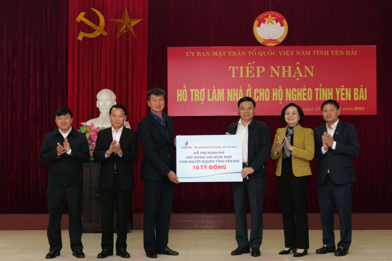Petrovietnam/BSR hỗ trợ xây dựng 200 ngôi nhà cho người nghèo tỉnh Yên Bái Petrovietnam/BSR hỗ trợ xây dựng 200 ngôi nhà cho người nghèo tỉnh Yên Bái