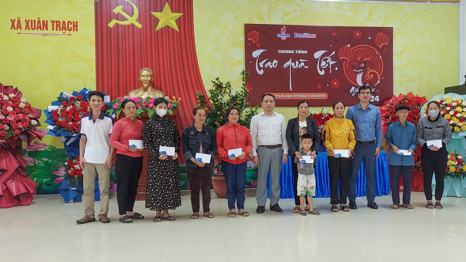 Chương trình “Trao quà Tết” của Tạp chí Năng lượng Mới và BSR đến với bà con vùng núi tỉnh Quảng Bình Chương trình “Trao quà Tết” của Tạp chí Năng lượng Mới và BSR đến với bà con vùng núi tỉnh Quảng Bình