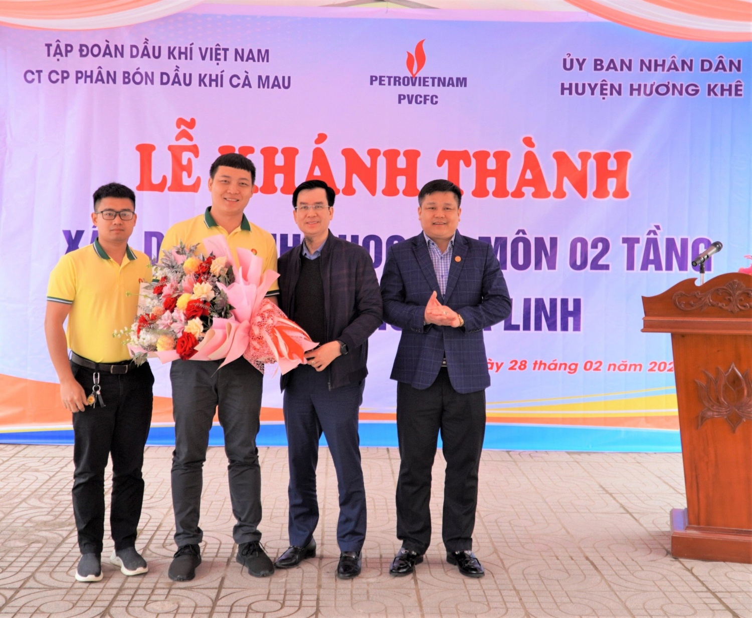 PVCFC tài trợ hơn 5 tỷ đồng xây dựng phòng học tại Hà Tĩnh PVCFC tài trợ 5 tỷ đồng xây dựng phòng học tại Hà Tĩnh