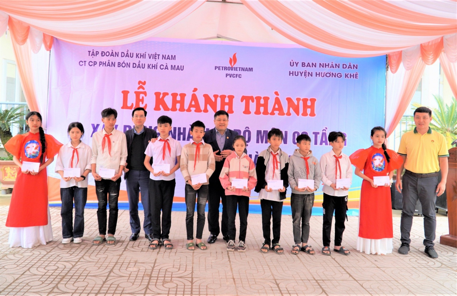 PVCFC tài trợ 5 tỷ đồng xây dựng phòng học tại Hà Tĩnh PVCFC tài trợ 5 tỷ đồng xây dựng phòng học tại Hà Tĩnh