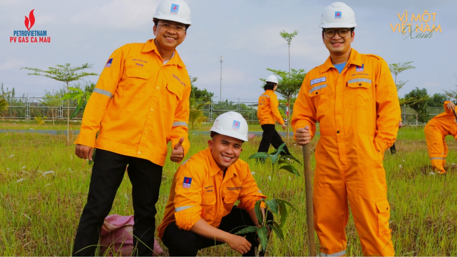 Hơn 500 cây xanh đã được trồng tại khuôn viên Nhà máy xử lý khí Cà Mau và đường công vụ dọc tuyến ống bờ thuộc đường ống dẫn khí PM3 – Cà Mau. Hơn 500 cây xanh đã được trồng tại khuôn viên Nhà máy xử lý khí Cà Mau và đường công vụ dọc tuyến ống bờ thuộc đường ống dẫn khí PM3 – Cà Mau.