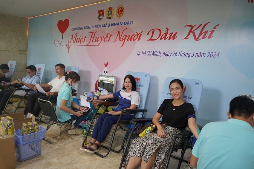 Ngày hội hiến máu “Nhiệt huyết người Dầu khí” tại trụ sở PVFCCo Ngày hội hiến máu nhân đạo “Nhiệt huyết người Dầu khí” tại trụ sở PVFCCo