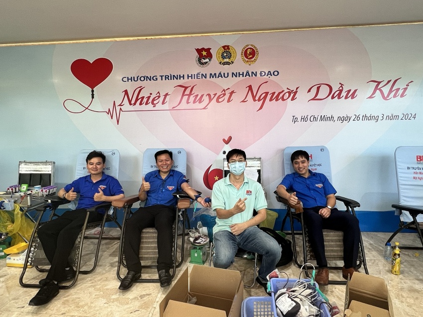 Ngày hội hiến máu nhân đạo “Nhiệt huyết người Dầu khí” tại trụ sở PVFCCo Ngày hội hiến máu nhân đạo “Nhiệt huyết người Dầu khí” tại trụ sở PVFCCo