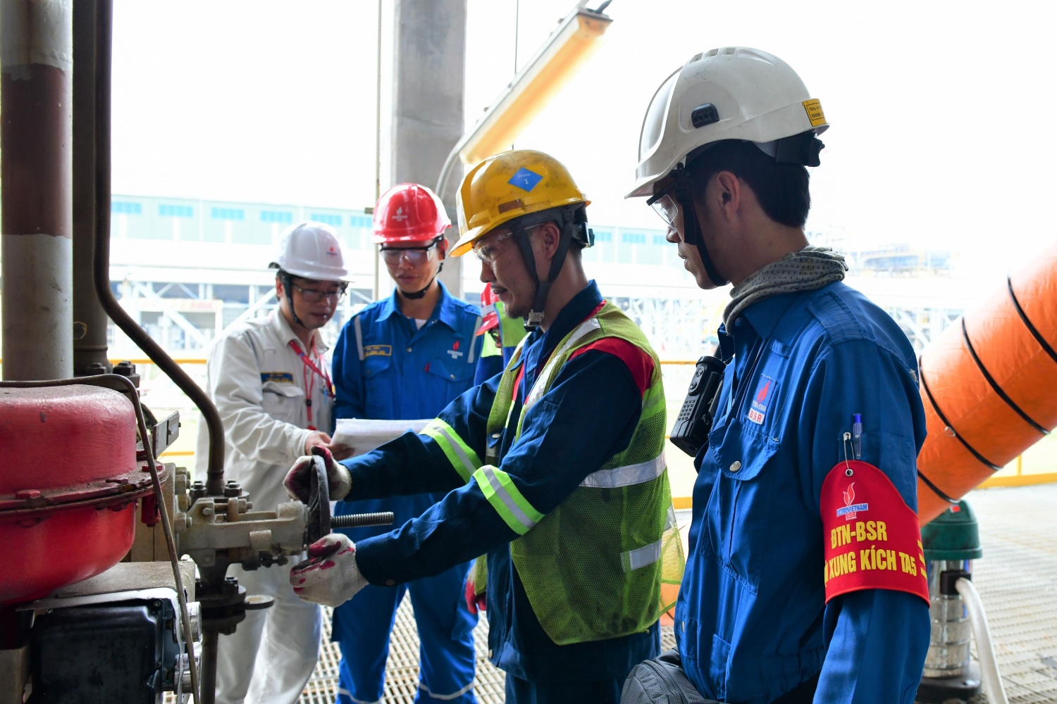 Các tổ chức đoàn thể BSR phát huy tinh thần chủ động, gắn kết và hiệu quả trong quá trình BDTT lần 5 NMLD Dung Quất Các tổ chức đoàn thể BSR phát huy tinh thần chủ động, gắn kết và hiệu quả trong quá trình BDTT lần 5 NMLD Dung Quất