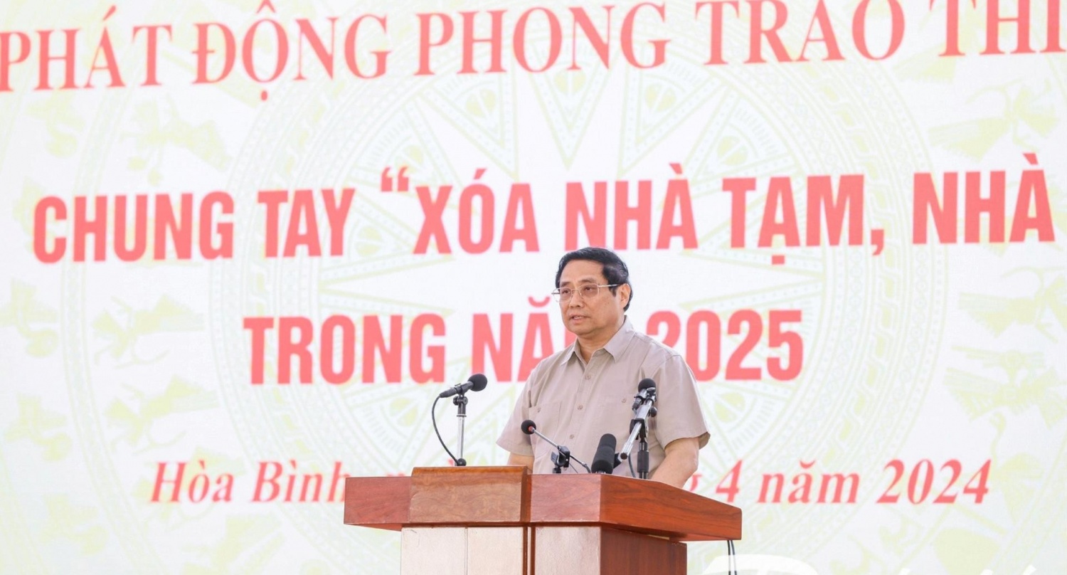 Petrovietnam ủng hộ 5 tỷ đồng cho phong trào Petrovietnam ủng hộ 5 tỷ đồng cho phong trào