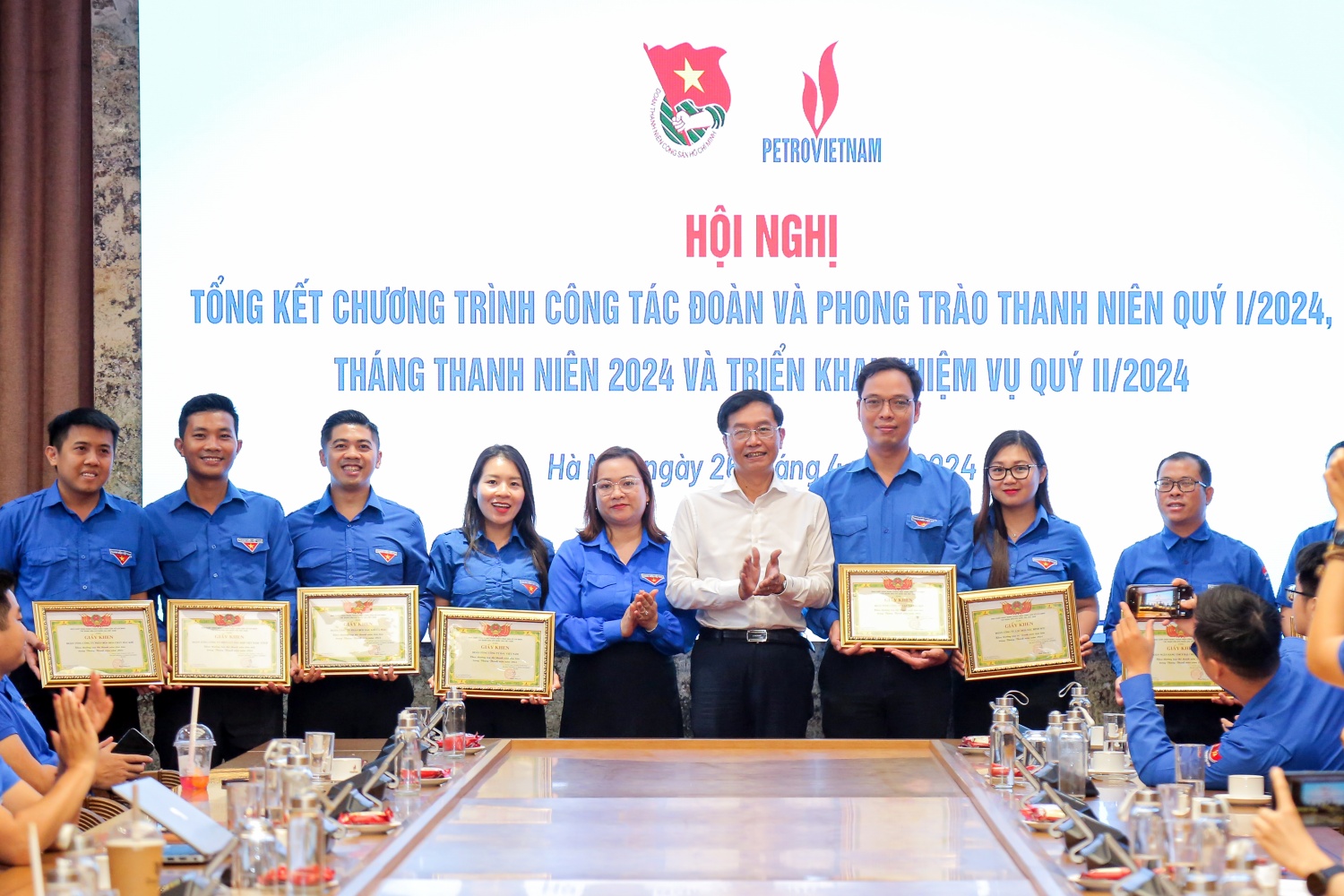 Đoàn Thanh niên Tập đoàn hoàn thành vượt mức các nhóm chỉ tiêu trong Tháng Thanh niên 2024 Đoàn Thanh niên Tập đoàn hoàn thành vượt mức các nhóm chỉ tiêu trong Tháng Thanh niên 2024