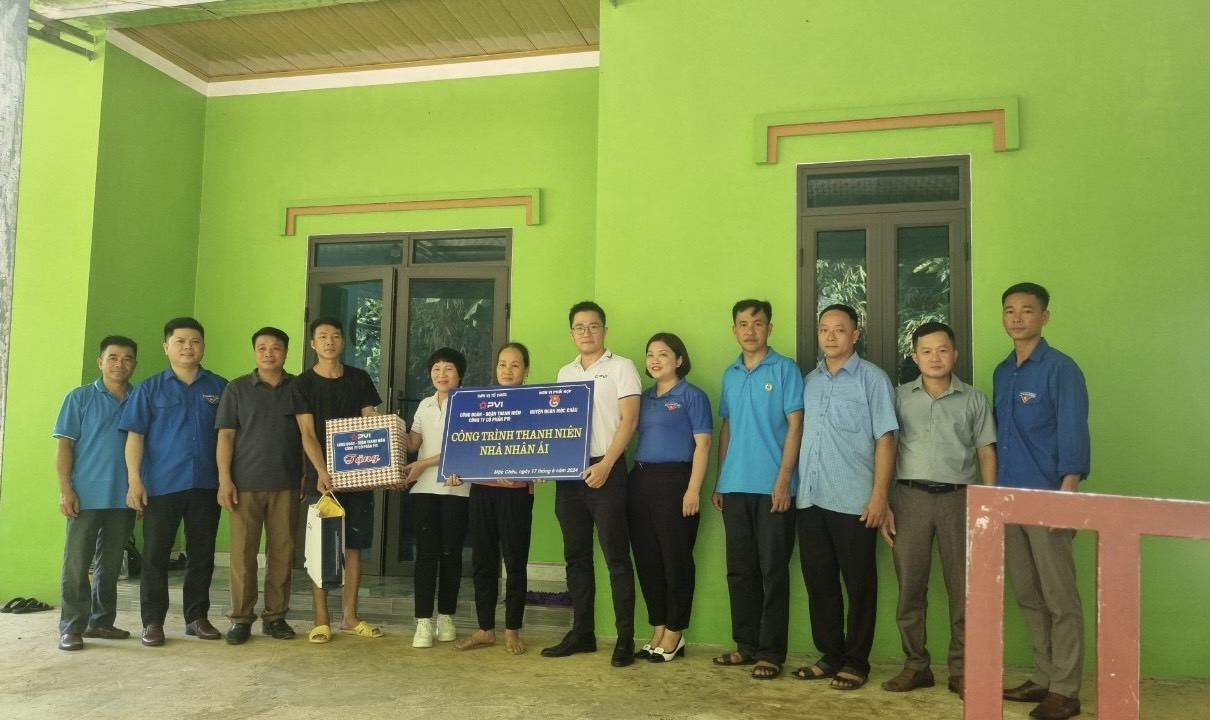 Chuyện ở bản Nà Sài: Ngôi nhà mới và những nụ cười rạng rỡ Chuyện ở bản Nà Sài: Ngôi nhà mới và những nụ cười rạng rỡ