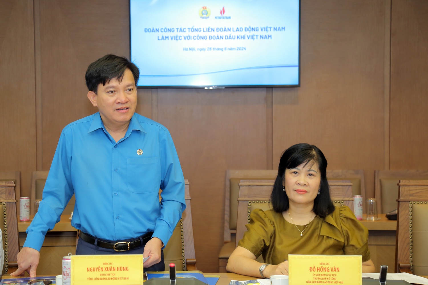 CĐ DKVN đóng vai trò quan trọng trong đoàn kết, động viên tinh thần của người lao động Dầu khí CĐ DKVN đóng vai trò quan trọng trong đoàn kết, động viên tinh thần của người lao động Dầu khí