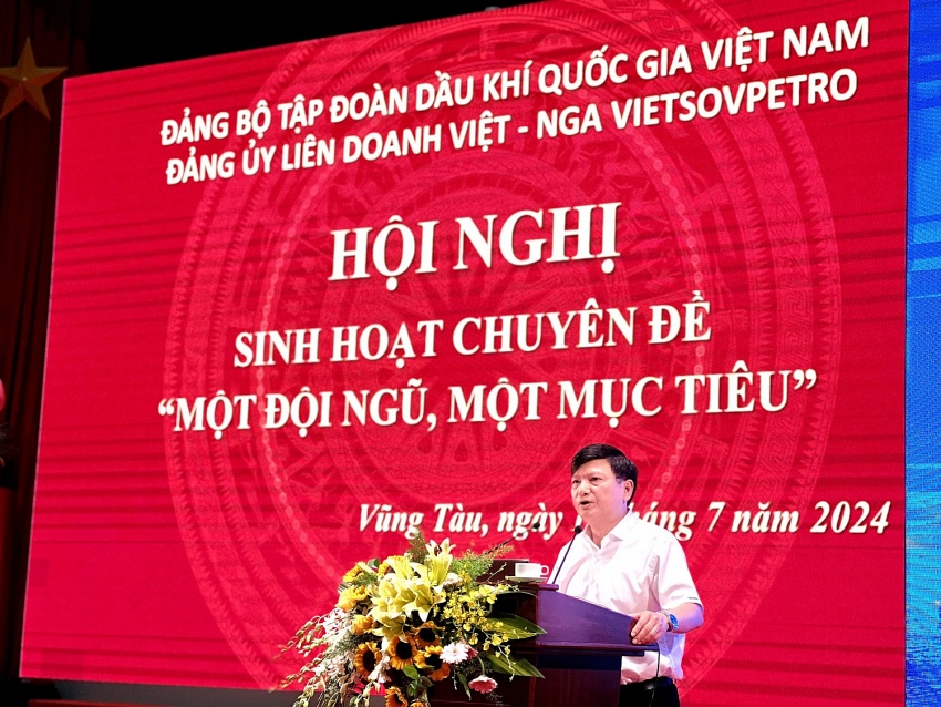 Vietsovpetro triển khai sinh hoạt chuyên đề Đảng bộ Vietsovpetro tổ chức sinh hoạt chuyên đề 'Một đội ngũ, Một mục tiêu'
