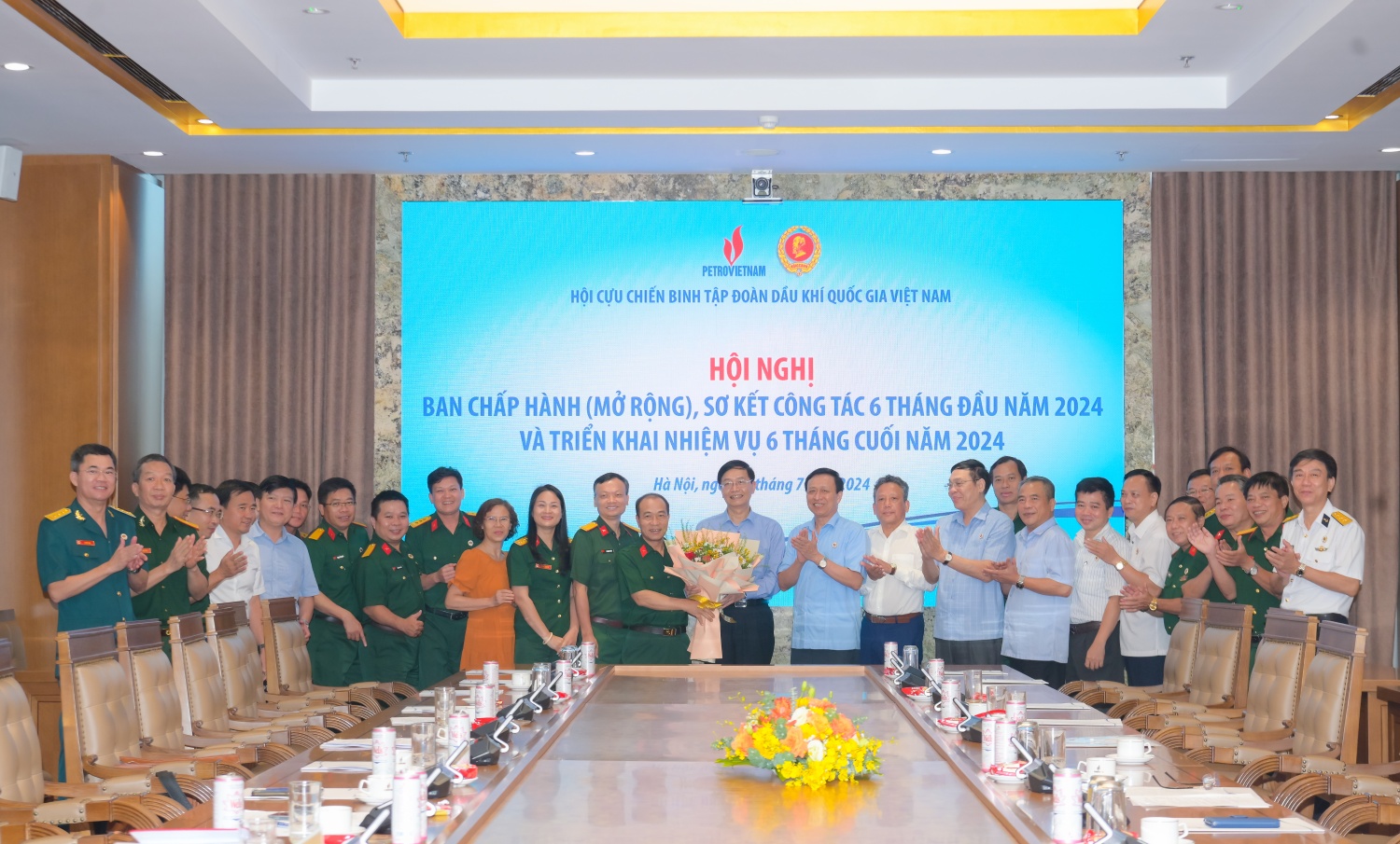 Hội CCB Tập đoàn tổ chức Hội nghị sơ kết công tác 6 tháng đầu năm, triển khai nhiệm vụ 6 tháng cuối năm 2024 Hội CCB Tập đoàn tổ chức Hội nghị sơ kết công tác 6 tháng đầu năm, triển khai nhiệm vụ 6 tháng cuối năm 2024