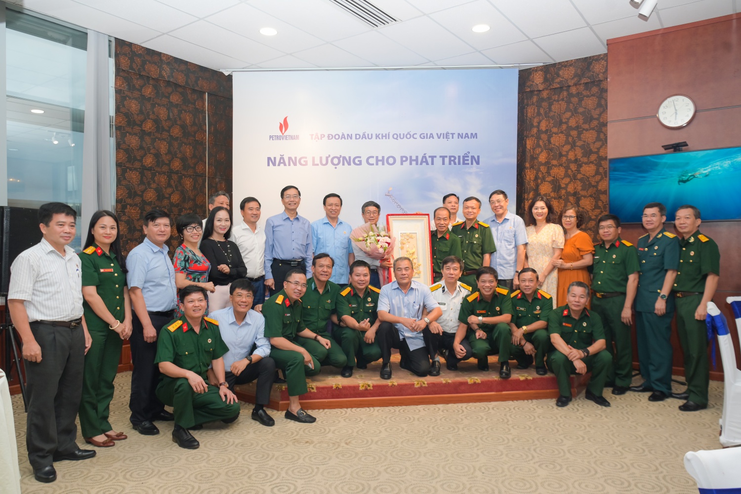 Hội CCB Tập đoàn tổ chức Hội nghị sơ kết công tác 6 tháng đầu năm, triển khai nhiệm vụ 6 tháng cuối năm 2024 Hội CCB Tập đoàn tổ chức Hội nghị sơ kết công tác 6 tháng đầu năm, triển khai nhiệm vụ 6 tháng cuối năm 2024