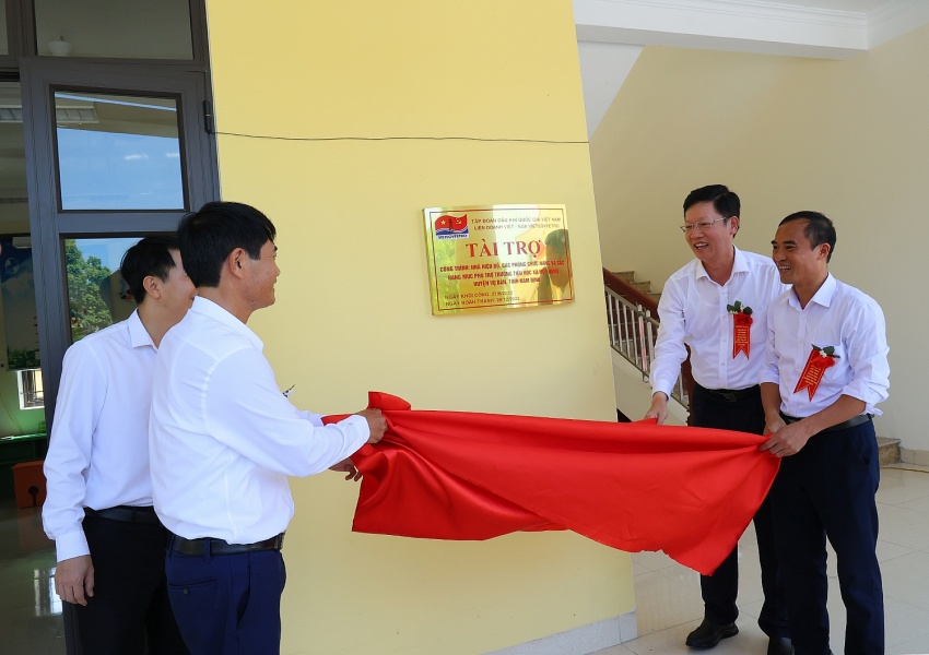 Khánh thành công trình an sinh xã hội do Vietsovpetro tài trợ Khánh thành các công trình an sinh xã hội do Vietsovpetro tài trợ