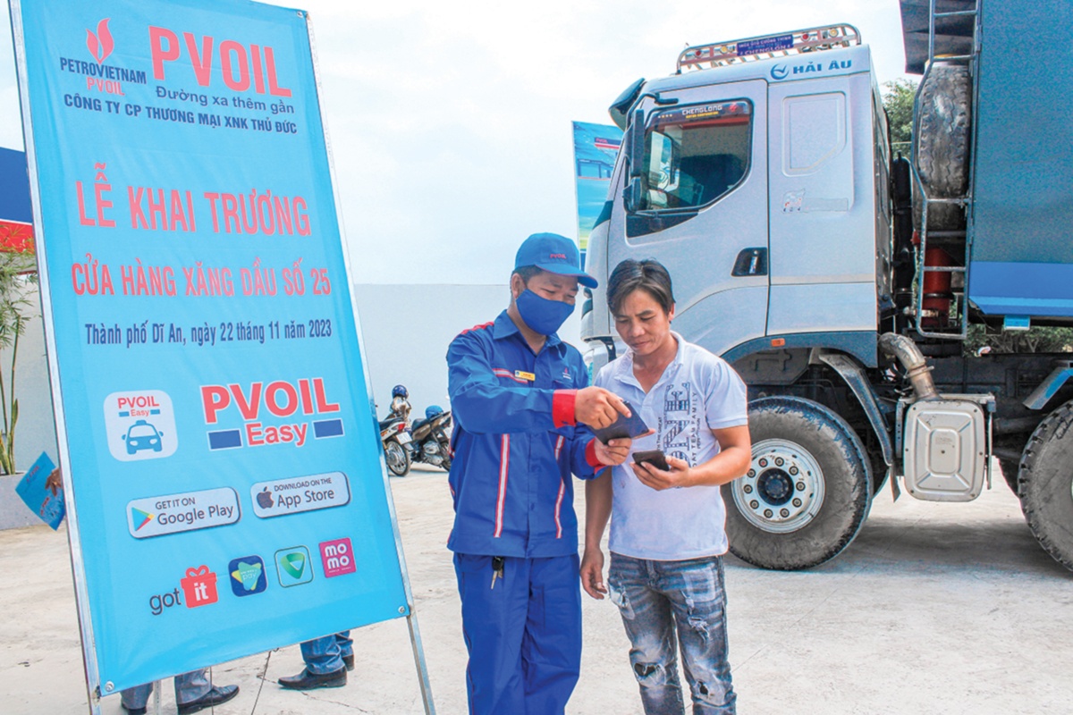 PVOil tiếp đà tăng trưởng tích cực Định hướng và giải pháp đảm bảo cung ứng, bình ổn thị trường xăng dầu trong tình hình mới