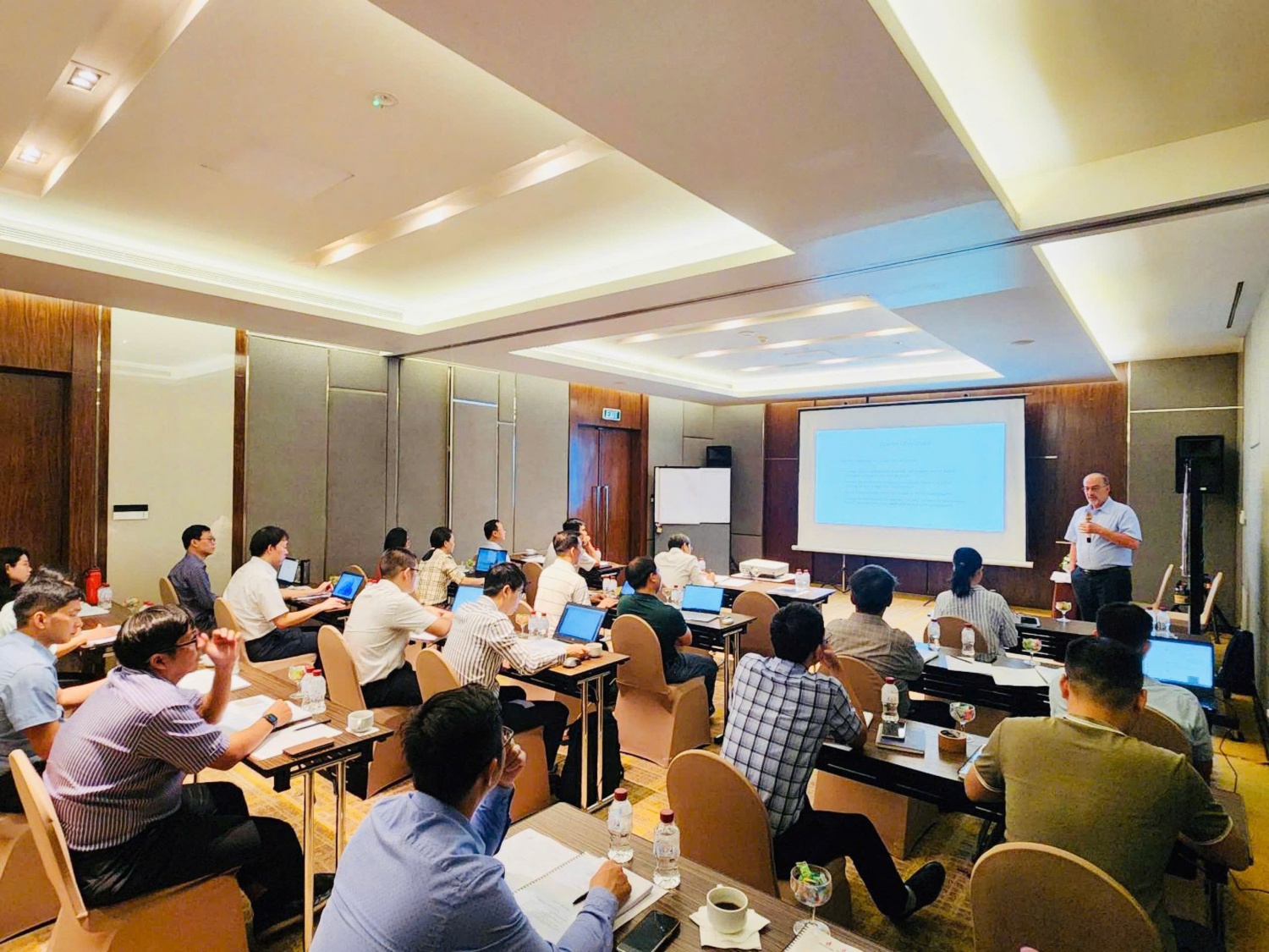 PVU bổ sung động lực mới, đón đầu xu hướng chuyển dịch năng lượng và phát triển bền vững của Petrovietnam PVU bổ sung động lực mới, đón đầu xu hướng chuyển dịch năng lượng và phát triển bền vững của Petrovietnam