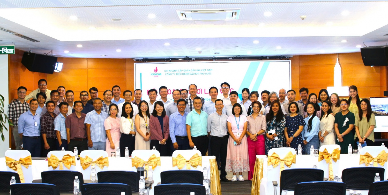 Đảng ủy, Ban Tổng Giám đốc PQPOC đối thoại với người lao động và đoàn viên, thanh niên Đảng ủy, Ban Tổng Giám đốc PQPOC đối thoại với người lao động và đoàn viên, thanh niên