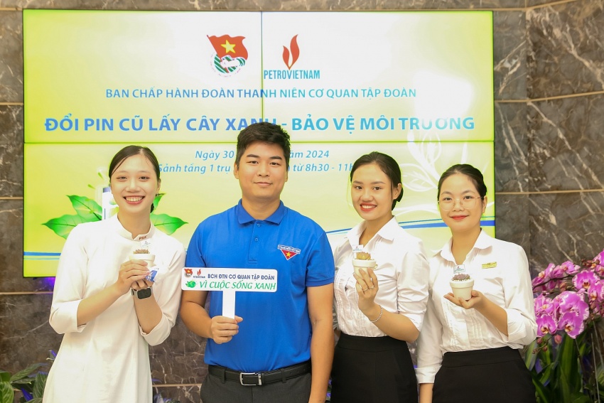 Đông đảo cán bộ, nhân viên các phòng ban đều tham gia chương trình Đông đảo cán bộ, nhân viên các phòng ban đều tham gia chương trình