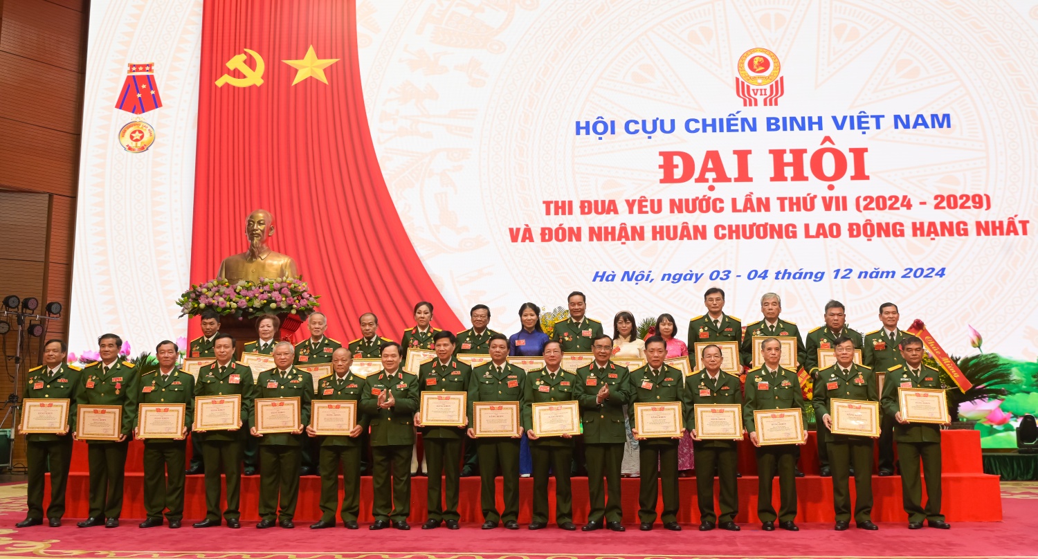 Hội CCB Tập đoàn Dầu khí Quốc gia Việt Nam được vinh danh tập thể “Cựu chiến binh gương mẫu” năm 2024 Hội CCB Tập đoàn Dầu khí Quốc gia Việt Nam được vinh danh tập thể “Cựu chiến binh gương mẫu” năm 2024